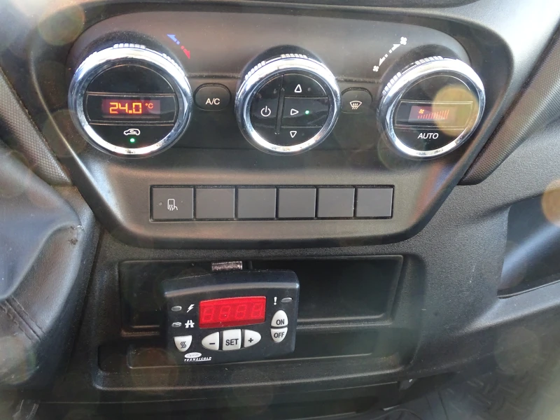 Iveco 35s16 ХЛАДИЛЕН* КЛИМАТРОНИК* , снимка 3 - Бусове и автобуси - 53457421
