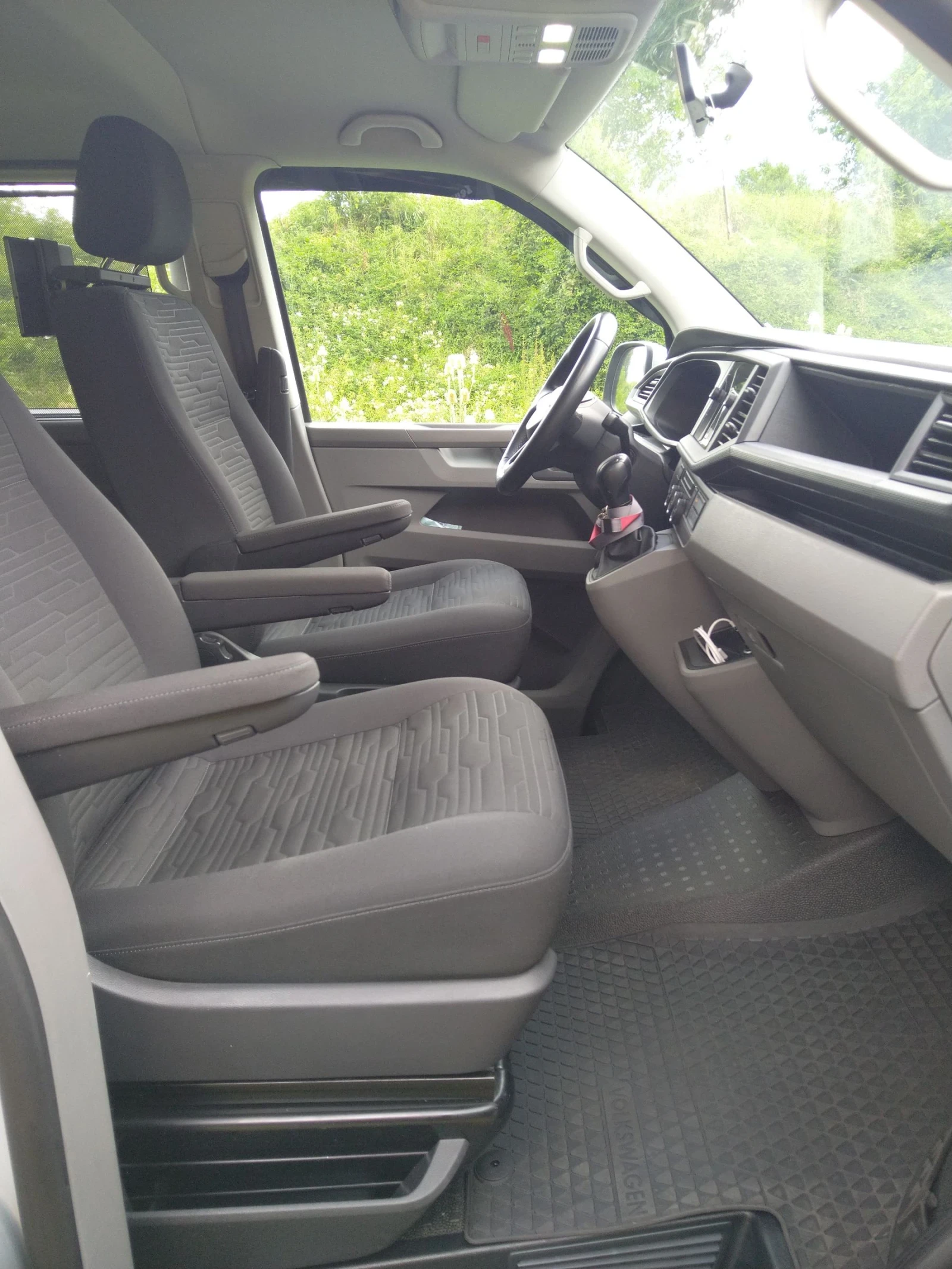VW Caravelle T 6.1 - изображение 5
