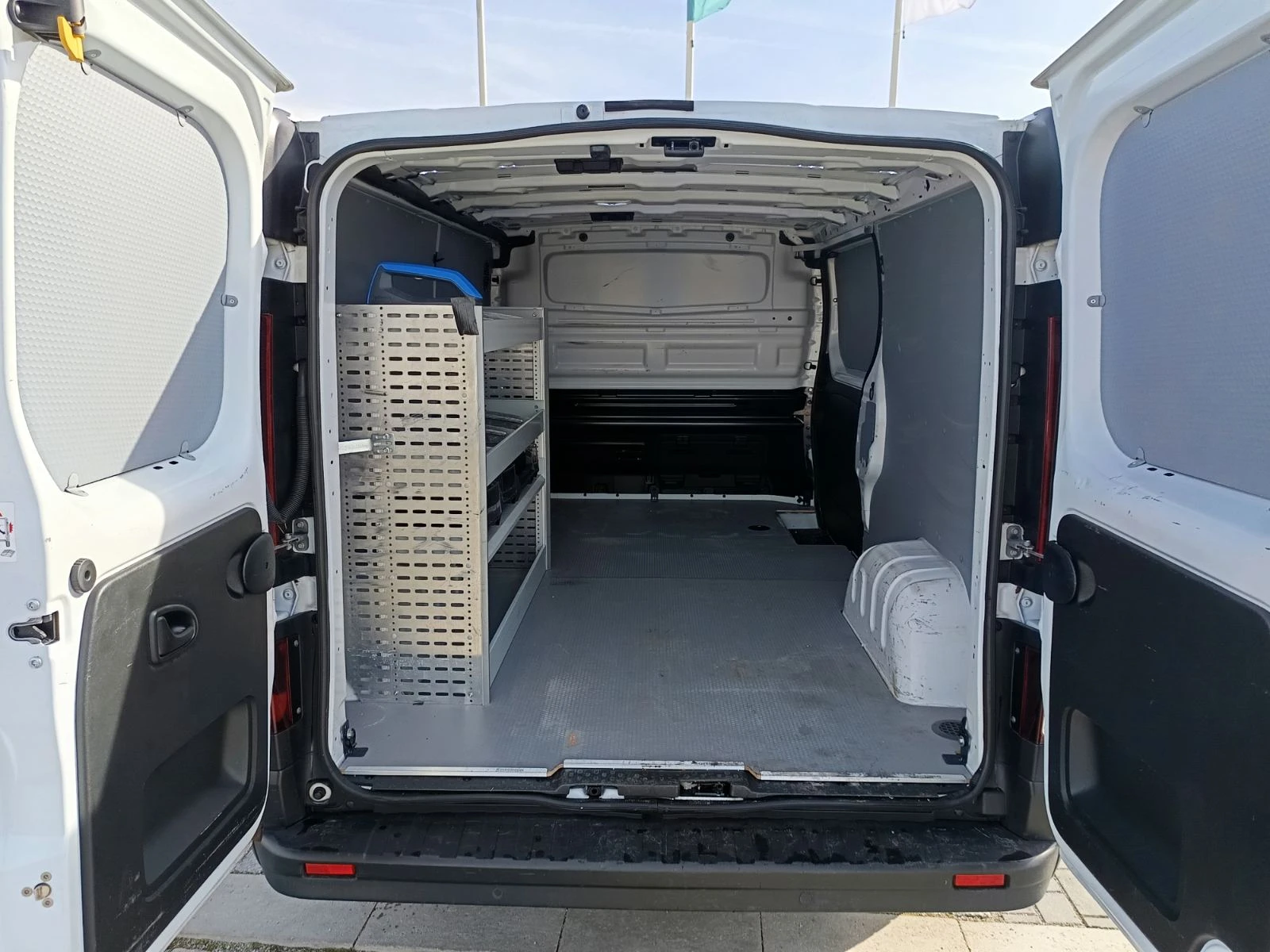 Renault Trafic 2.0dCi L2H1 | Mobile.bg � ����������� 15