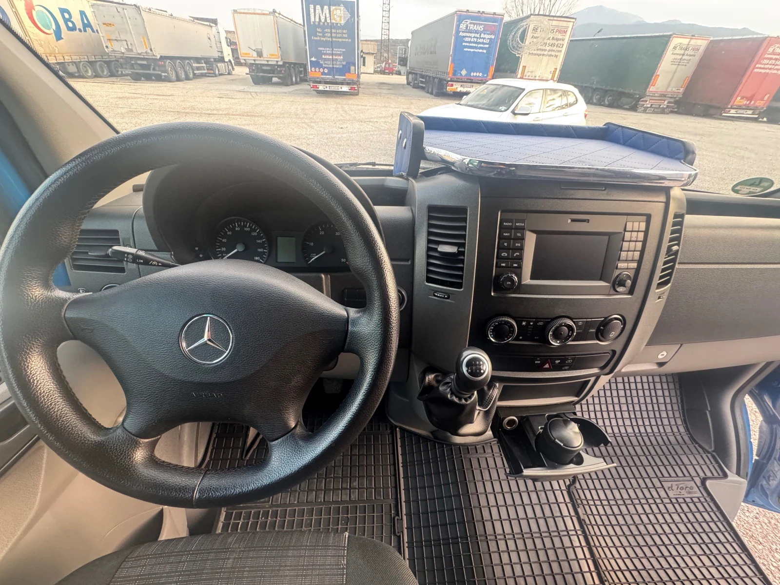 Mercedes-Benz Sprinter 319, снимка 8 - Бусове и автобуси - 53697564