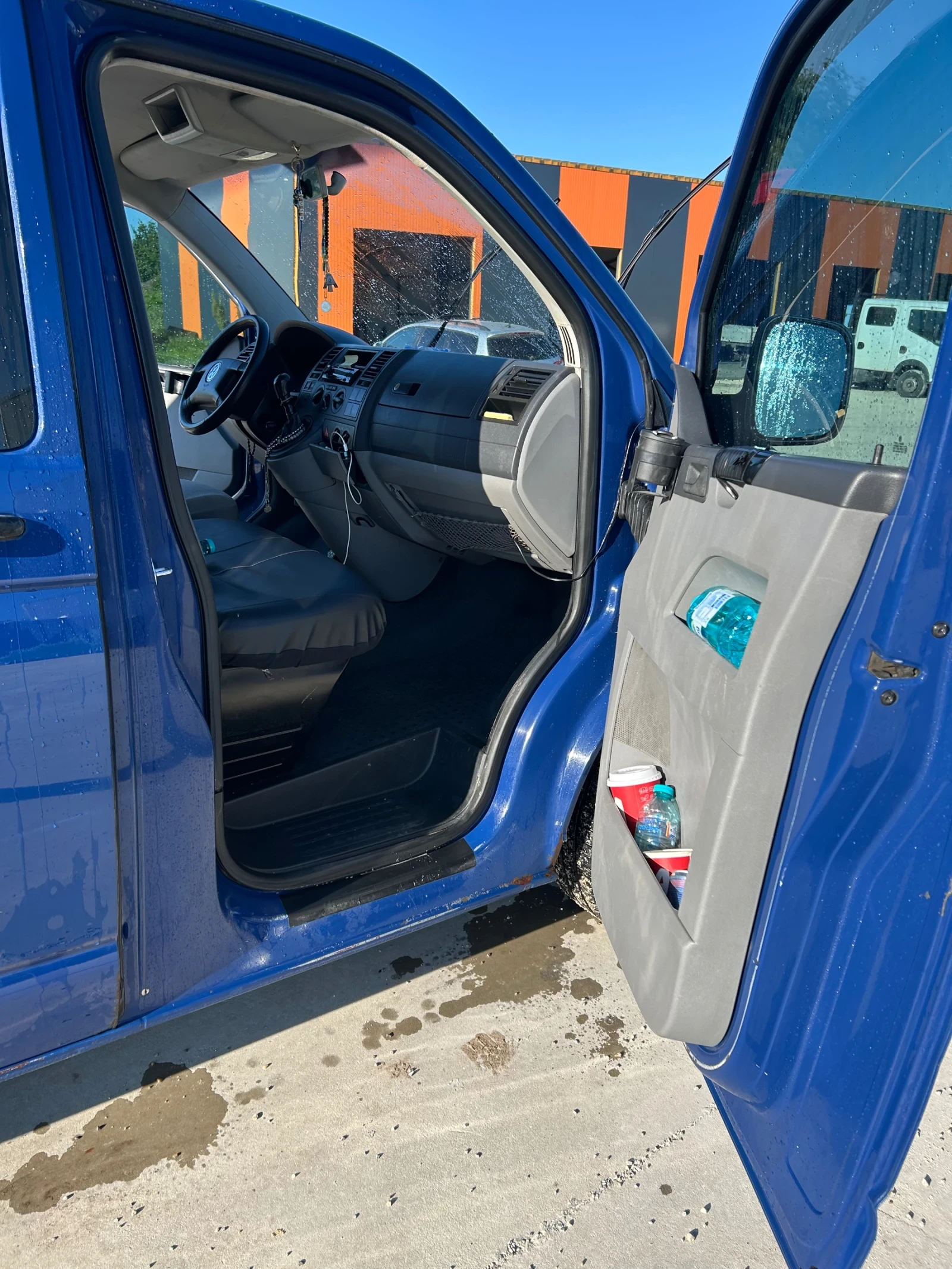 VW T5, снимка 6 - Бусове и автобуси - 54570183