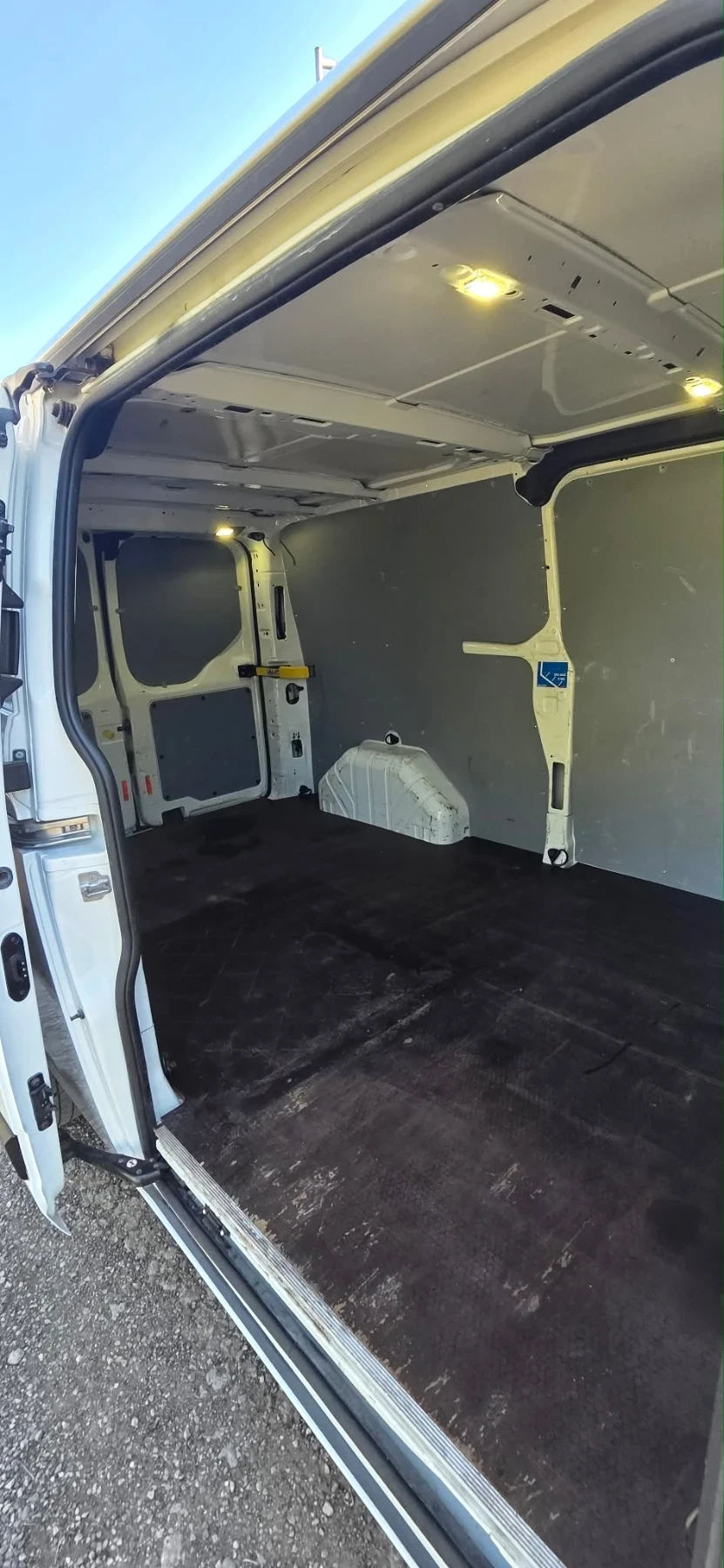 Ford Transit Custom, снимка 6 - Бусове и автобуси - 55545038