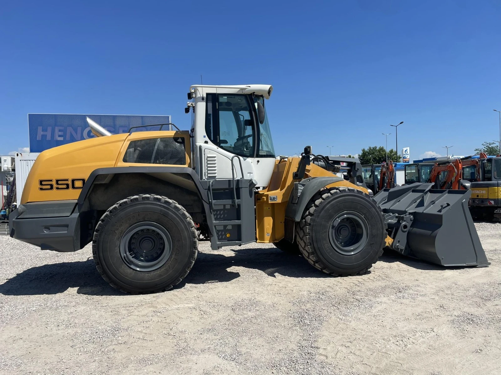   Liebherr L550 | Mobile.bg   12