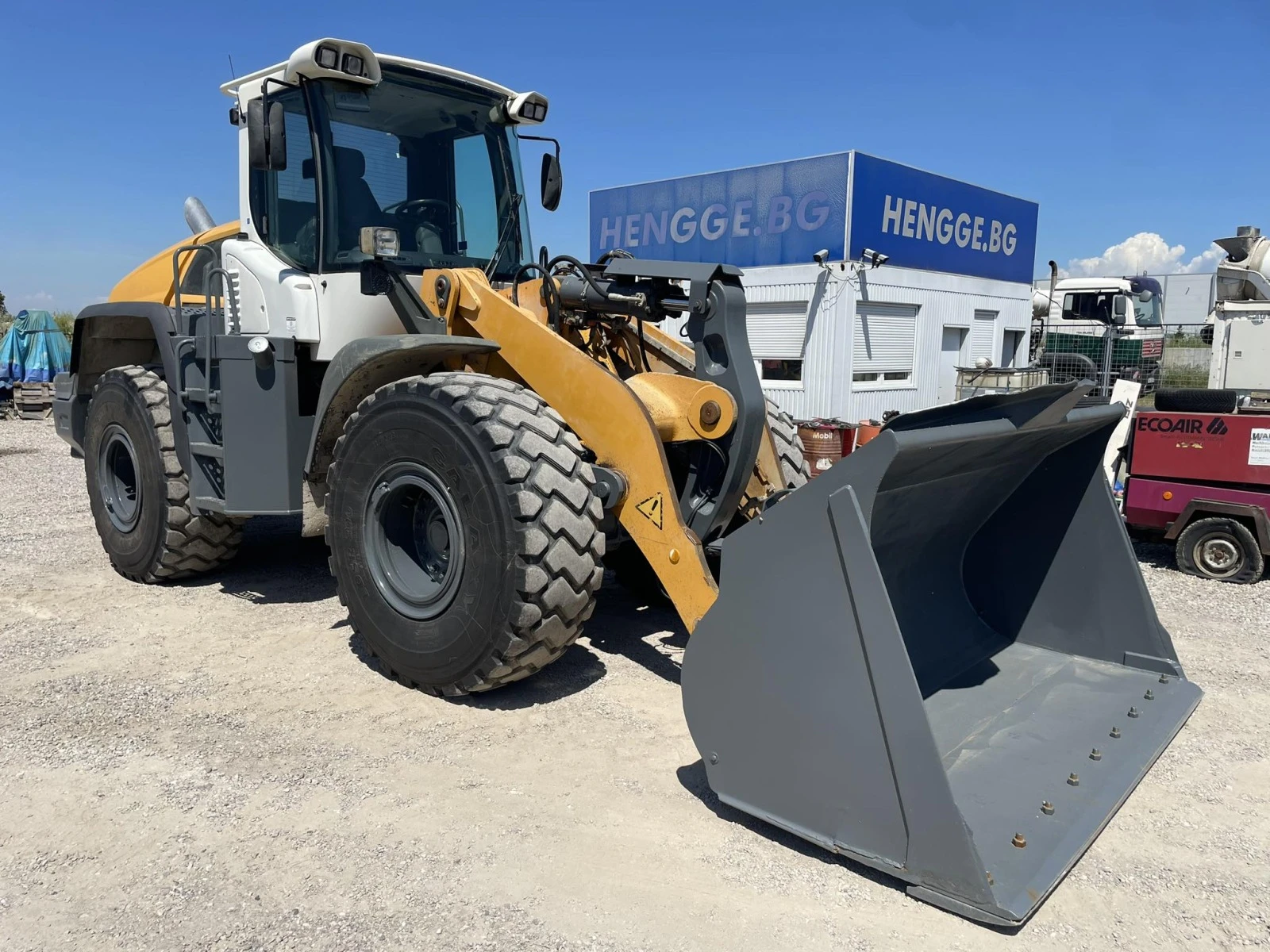   Liebherr L550 | Mobile.bg   14