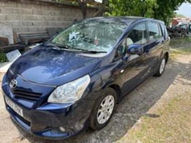 Toyota Verso 2.0D-4D 126к.с Кожен Салон Навигация, снимка 1