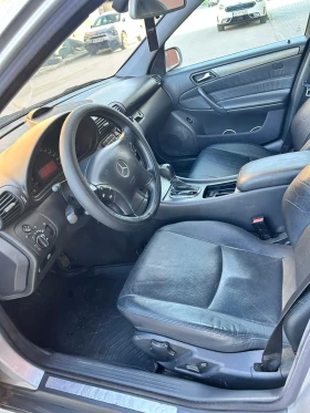 Mercedes-Benz C 240 2.6 Бензин, снимка 13