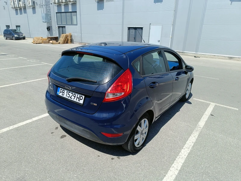 Ford Fiesta 1.4, снимка 5 - Автомобили и джипове - 52255793