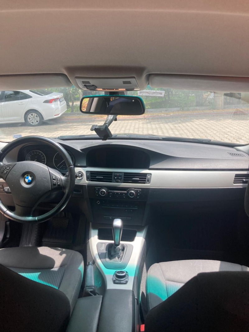 BMW 320, снимка 13 - Автомобили и джипове - 46038156