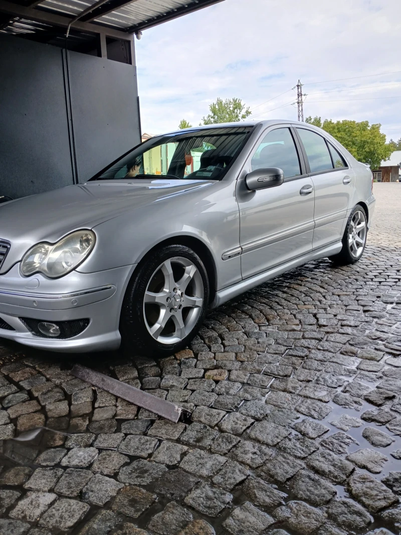 Mercedes-Benz C 250 SPORT Edition, снимка 2 - Автомобили и джипове - 47045190