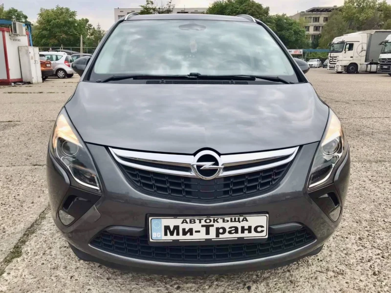 Opel Zafira Tourer 2.0 CDTI, снимка 2 - Автомобили и джипове - 47098238