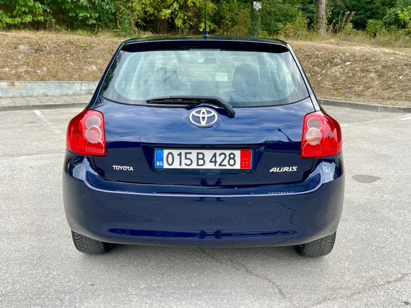 Toyota Auris D-4D* Euro4* , снимка 3 - Автомобили и джипове - 47235302