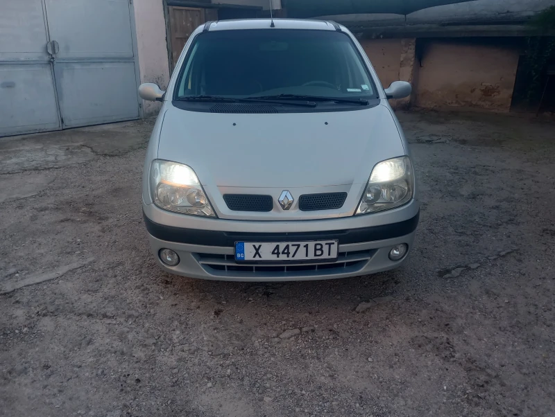 Renault Scenic, снимка 2 - Автомобили и джипове - 47466007