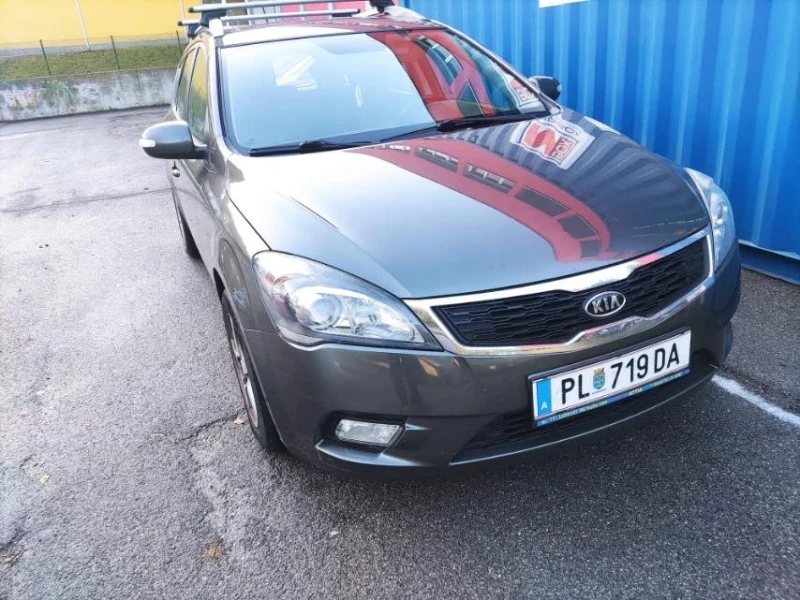 Kia Ceed 1.6Бензин/Автоматик, снимка 1 - Автомобили и джипове - 48646069