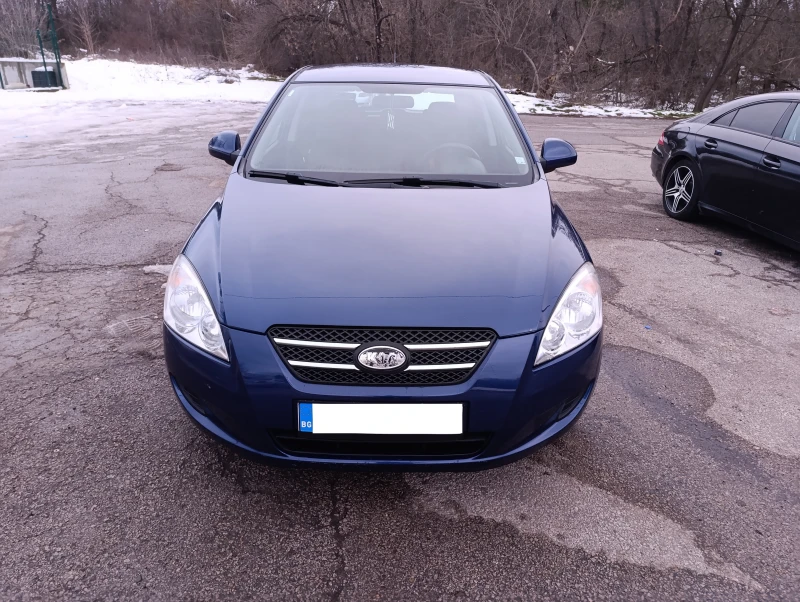 Kia Ceed 1.4, снимка 3 - Автомобили и джипове - 49393946