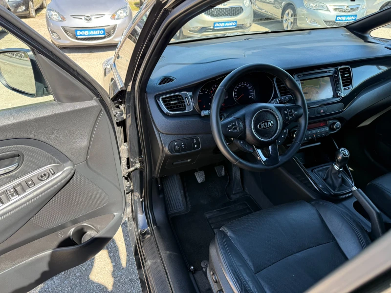 Kia Carens 1.7CRDI-NAVI-KOJA-KAMERA-PANORAMA-7MESTA, снимка 9 - Автомобили и джипове - 49586190