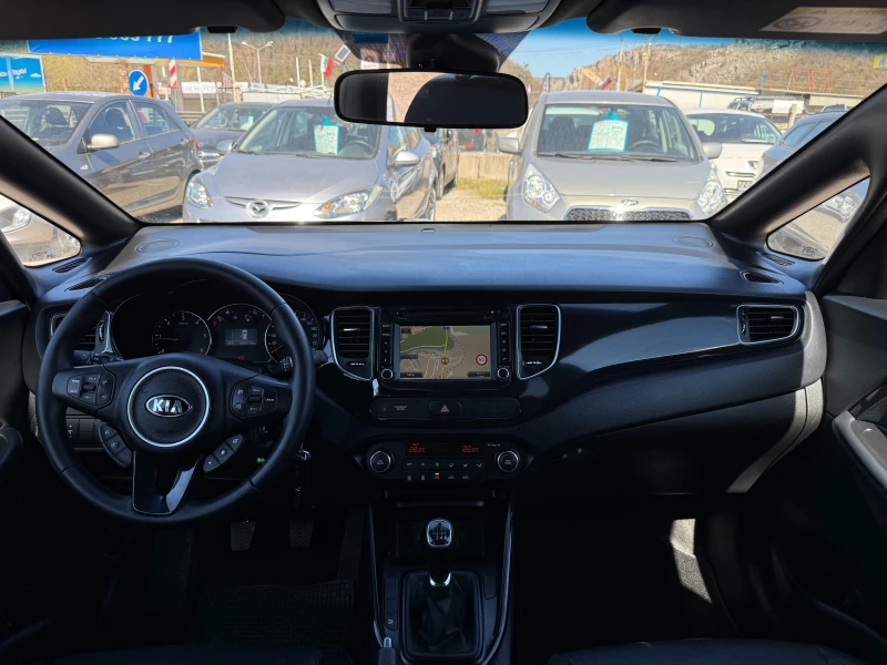 Kia Carens 1.7CRDI-NAVI-KOJA-KAMERA-PANORAMA-7MESTA, снимка 15 - Автомобили и джипове - 49586190