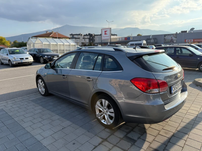 Chevrolet Cruze, снимка 4 - Автомобили и джипове - 52530371