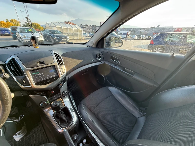 Chevrolet Cruze, снимка 7 - Автомобили и джипове - 52530371
