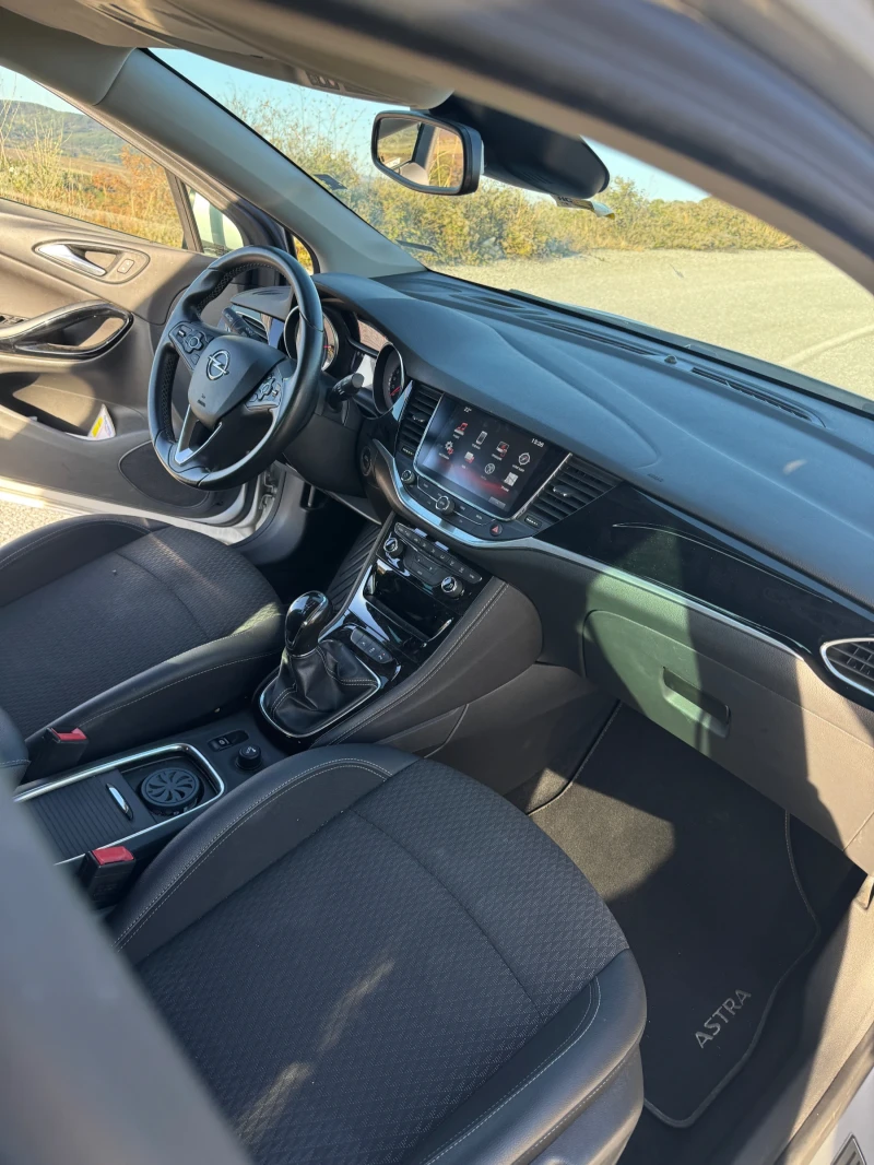 Opel Astra Opel Astra K - 125 к.с. - Innovation - 1.4 Turbo , снимка 11 - Автомобили и джипове - 52370678