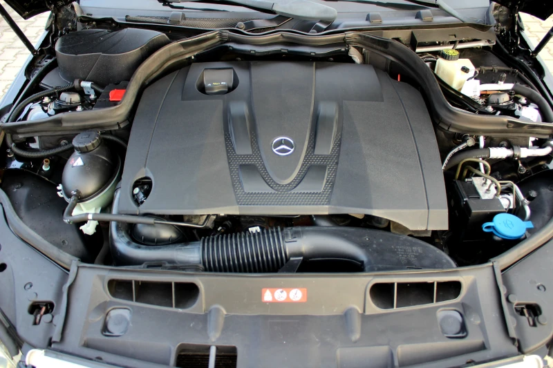 Mercedes-Benz C 220 CDI OM646/СОБСТВЕН ЛИЗИНГ, снимка 8 - Автомобили и джипове - 53048377