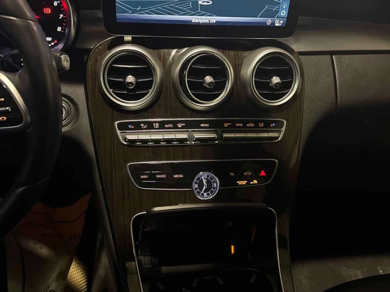 Mercedes-Benz C 300 * CARFAX * ЦЕНА ДО БГ, снимка 11 - Автомобили и джипове - 53583370