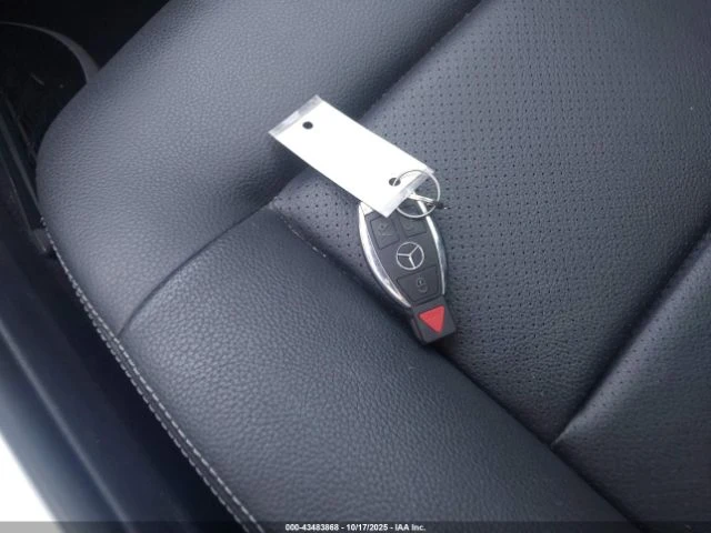 Mercedes-Benz E 350 4matic* Keyless* Подгреви* Обдух* Lane assist* , снимка 13 - Автомобили и джипове - 52813947