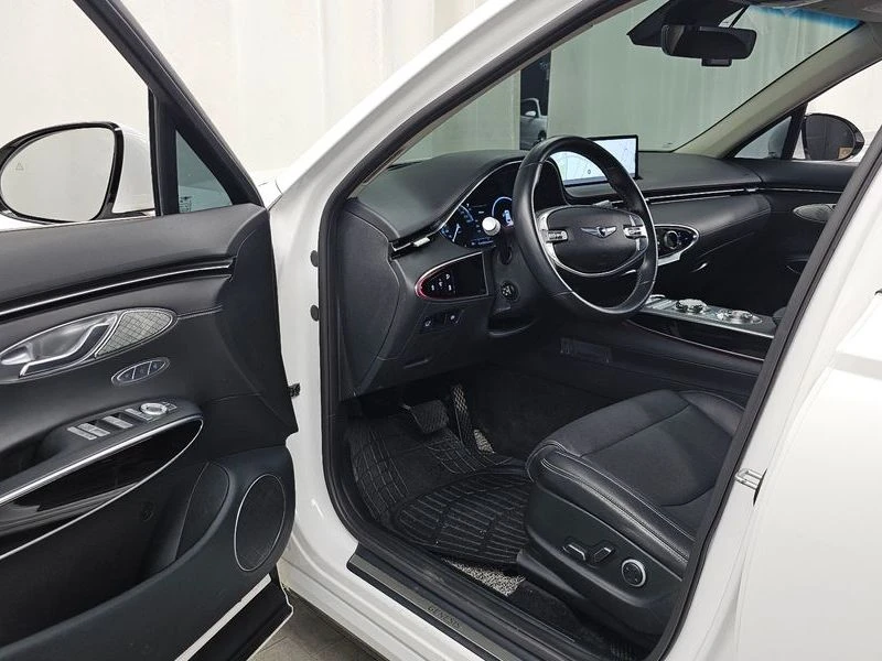 Genesis GV70 2.2 1 Automatic КРАЙНА ЦЕНА: 23731 EUR !!!РЕАЛНА К, снимка 10 - Автомобили и джипове - 55967989