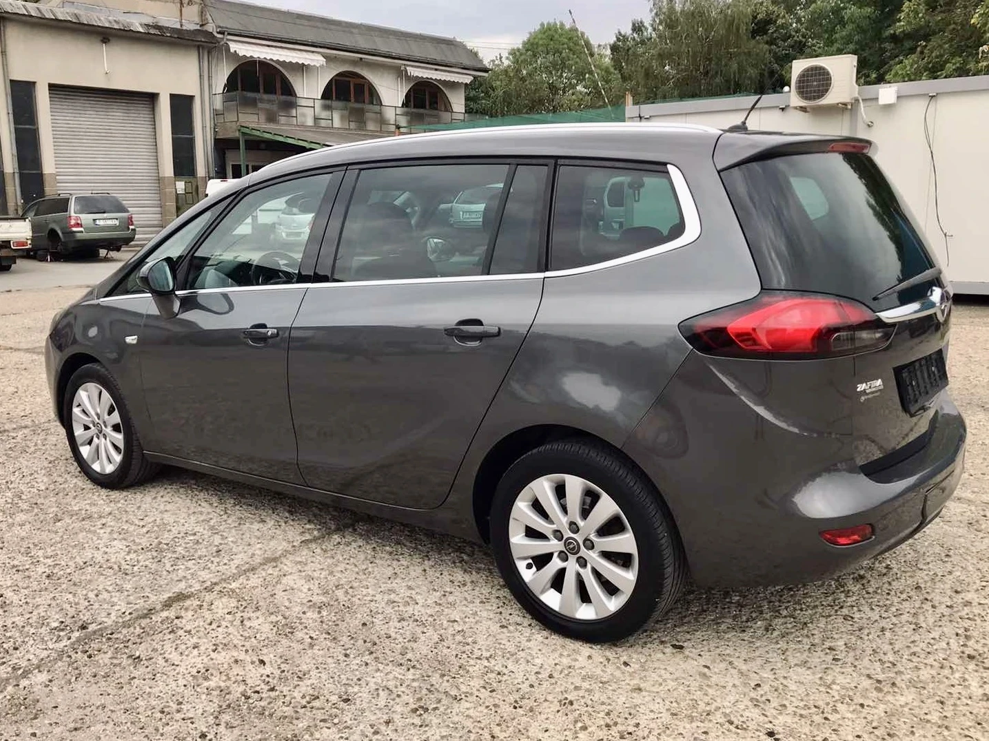 Opel Zafira Tourer 2.0 CDTI - изображение 9