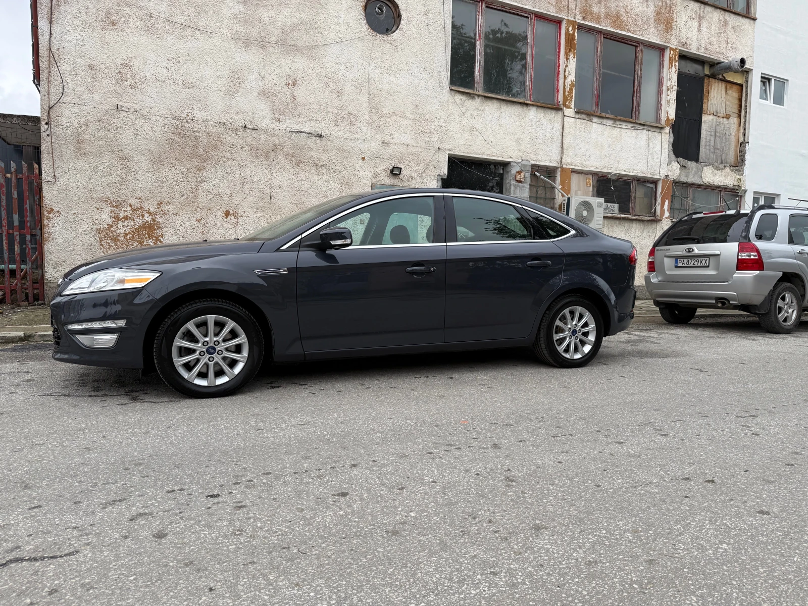 Ford Mondeo 2.0i Titanium - изображение 9