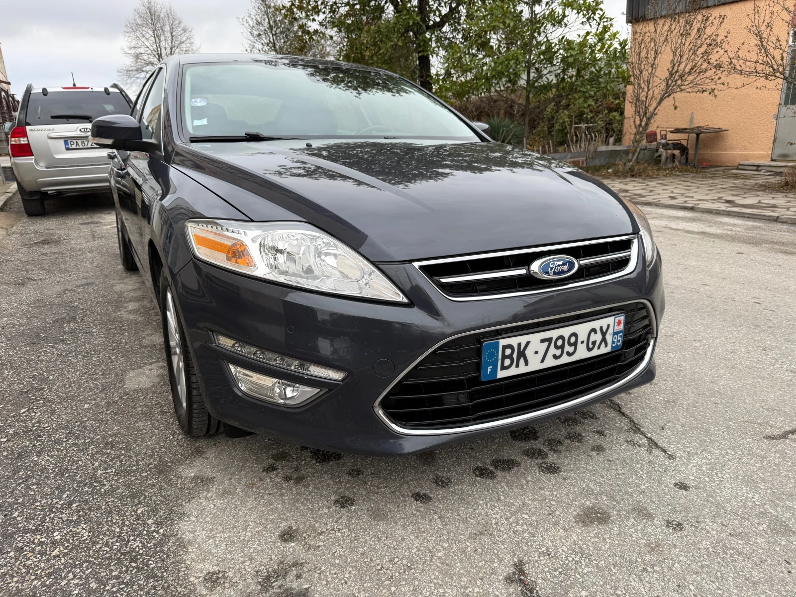 Ford Mondeo 2.0i Titanium - изображение 2