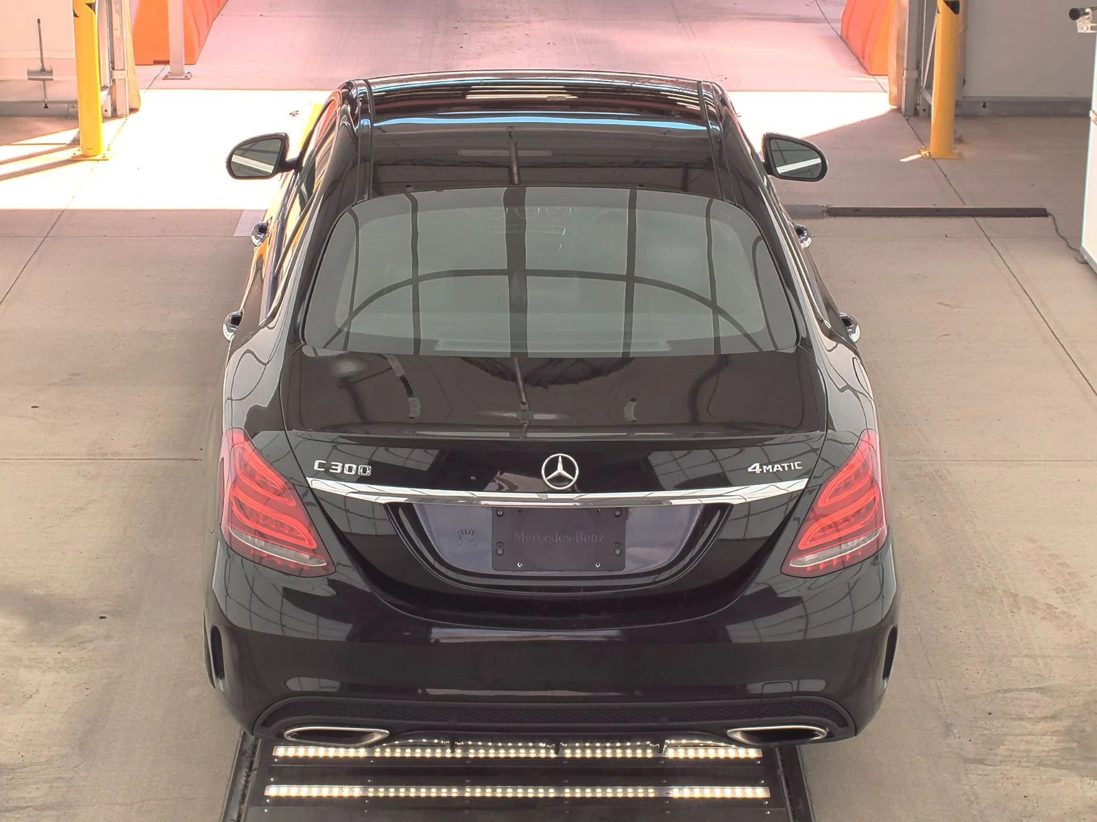 Mercedes-Benz C 300 AMG LINE/BURMESTER/KEYLESS/PANORAMA - изображение 7