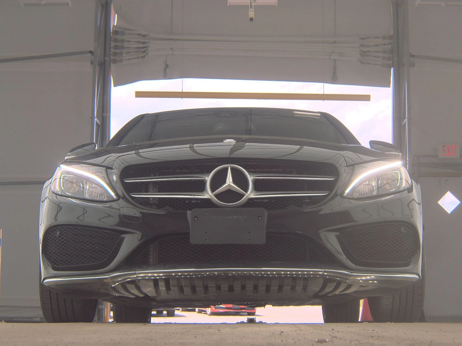 Mercedes-Benz C 300 AMG LINE/BURMESTER/KEYLESS/PANORAMA - изображение 4