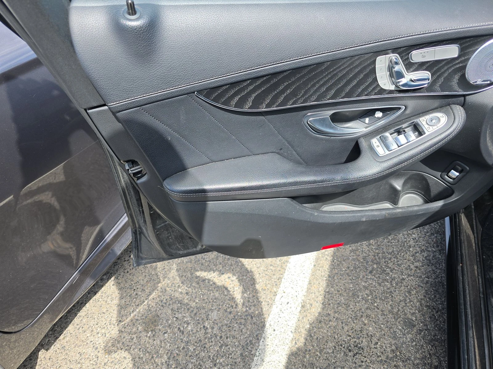 Mercedes-Benz C 300 AMG LINE/BURMESTER/KEYLESS/PANORAMA - изображение 9