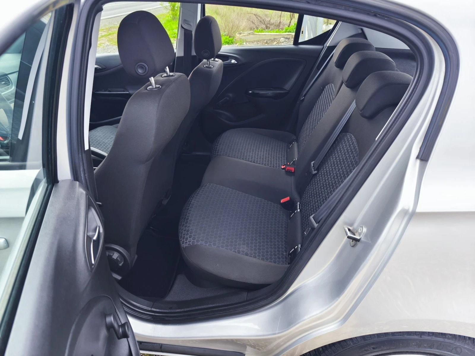 Opel Corsa  - изображение 10