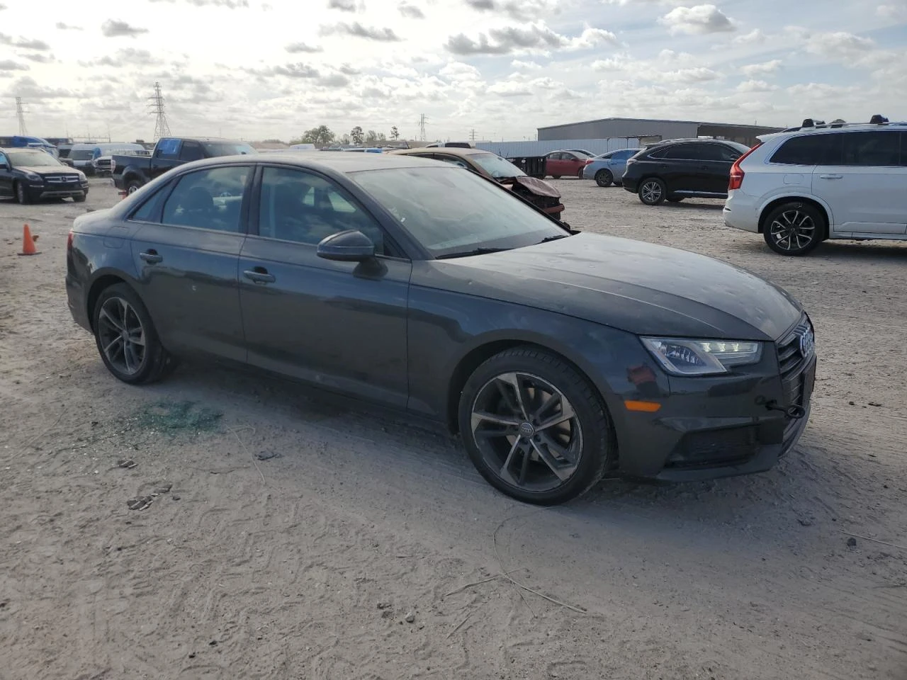 Audi A4 PREMIUM 40TFSI* КАМЕРА* KEYLESS* КЛИП - изображение 5