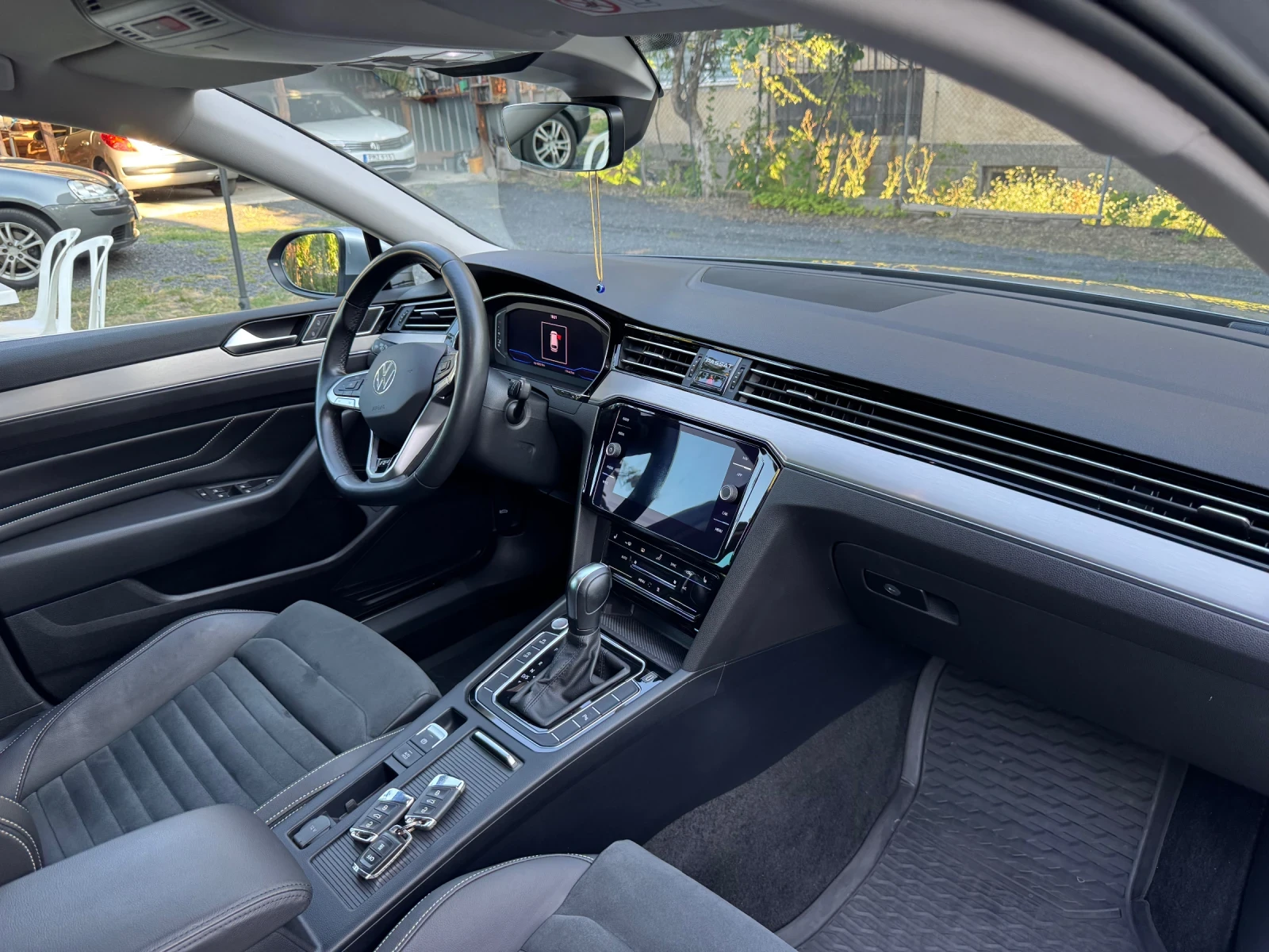 VW Passat R-line* 4motion* TDI* 200 k.c - изображение 9