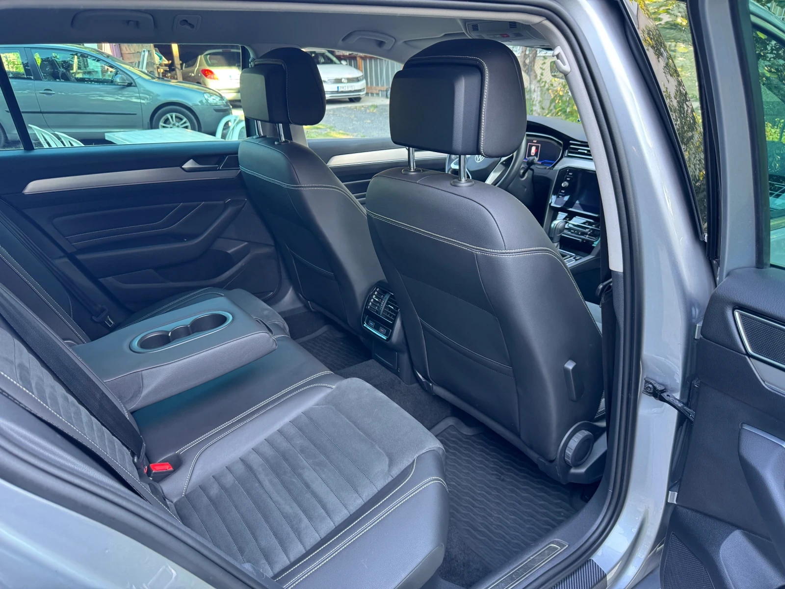 VW Passat R-line* 4motion* TDI* 200 k.c - изображение 10
