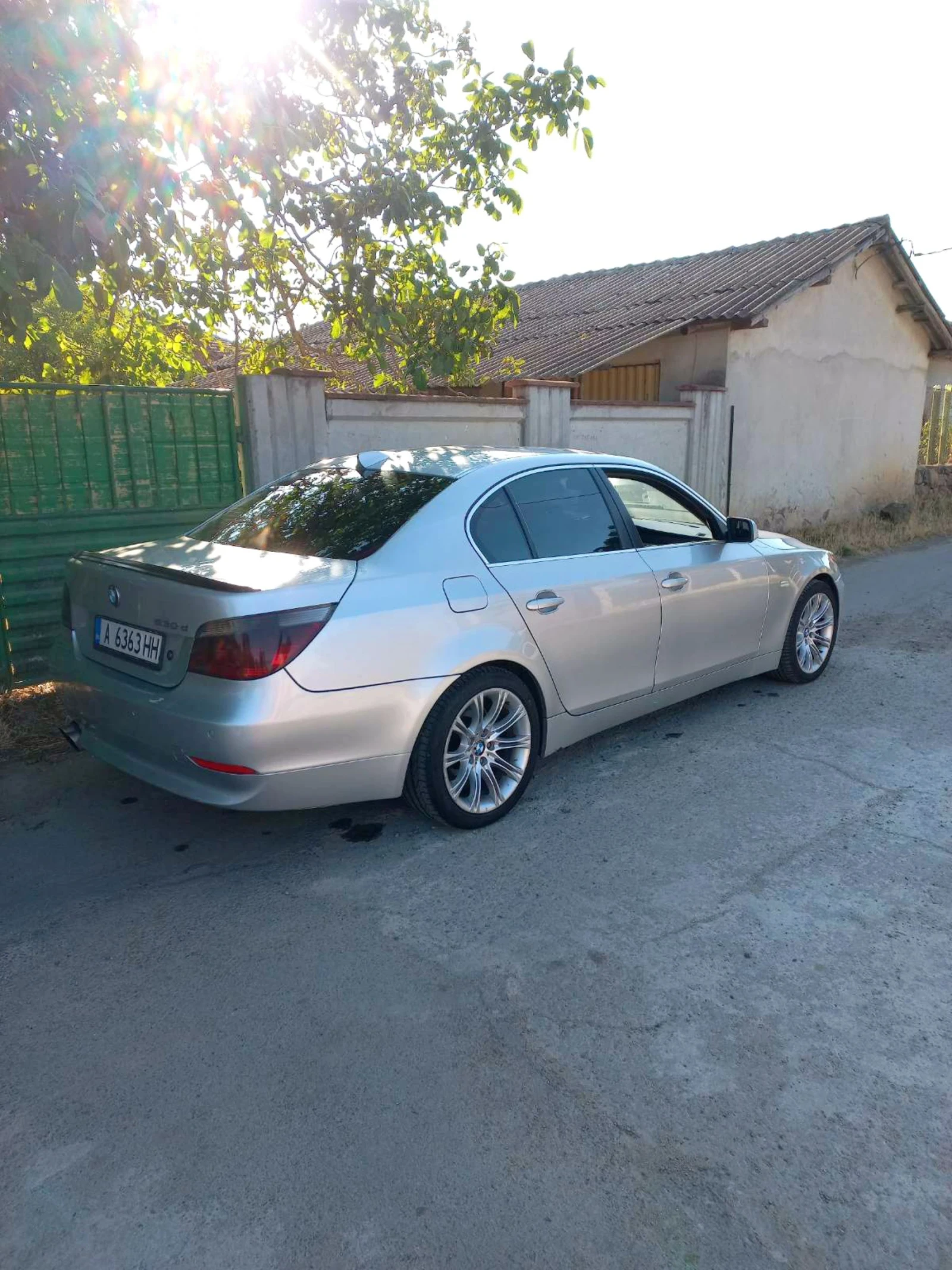 BMW 530 3.0 - изображение 2