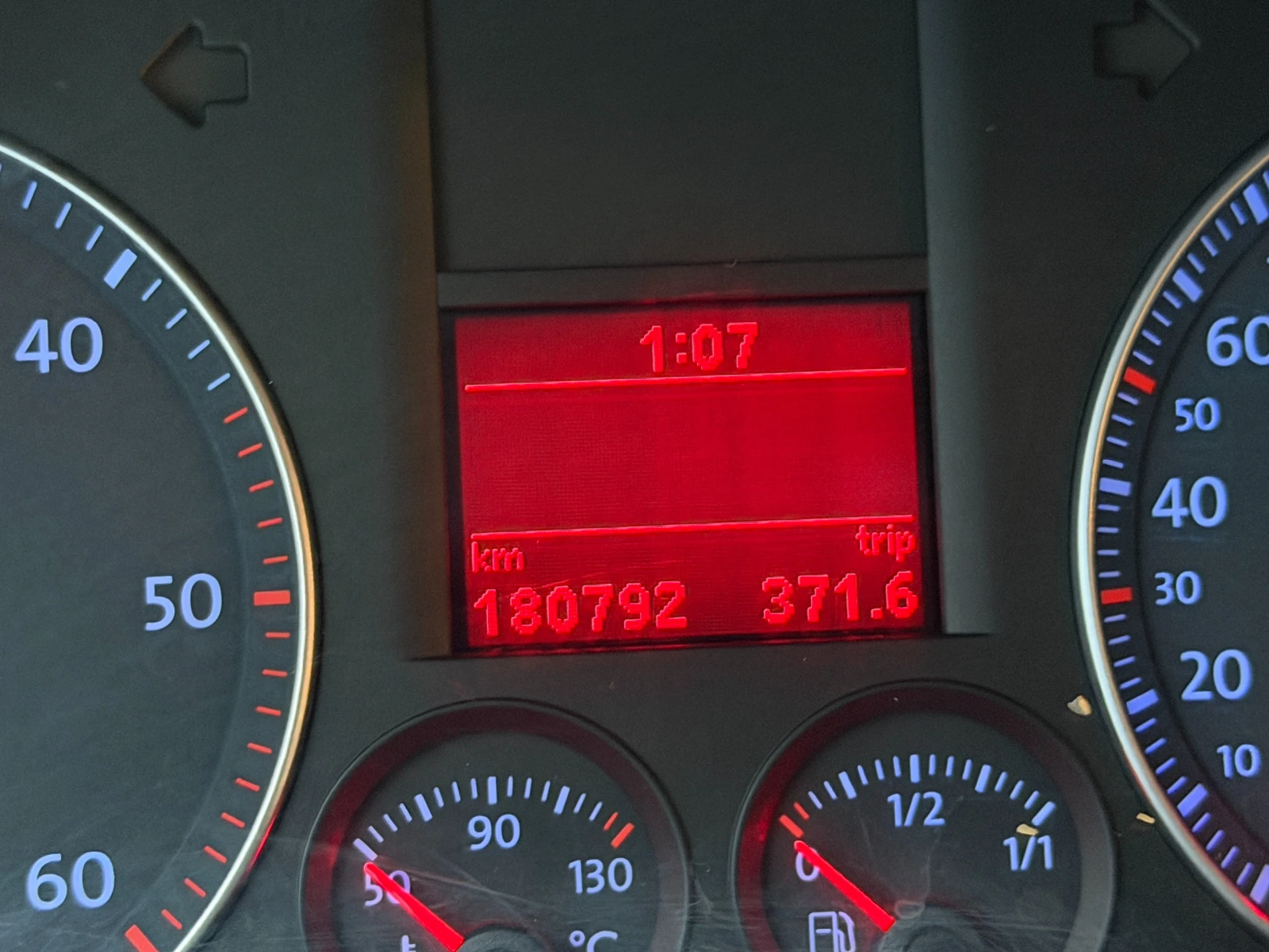 VW Touran 2.0TDI, 140����, 7-�����, ����, ,  | Mobile.bg � ����������� 16