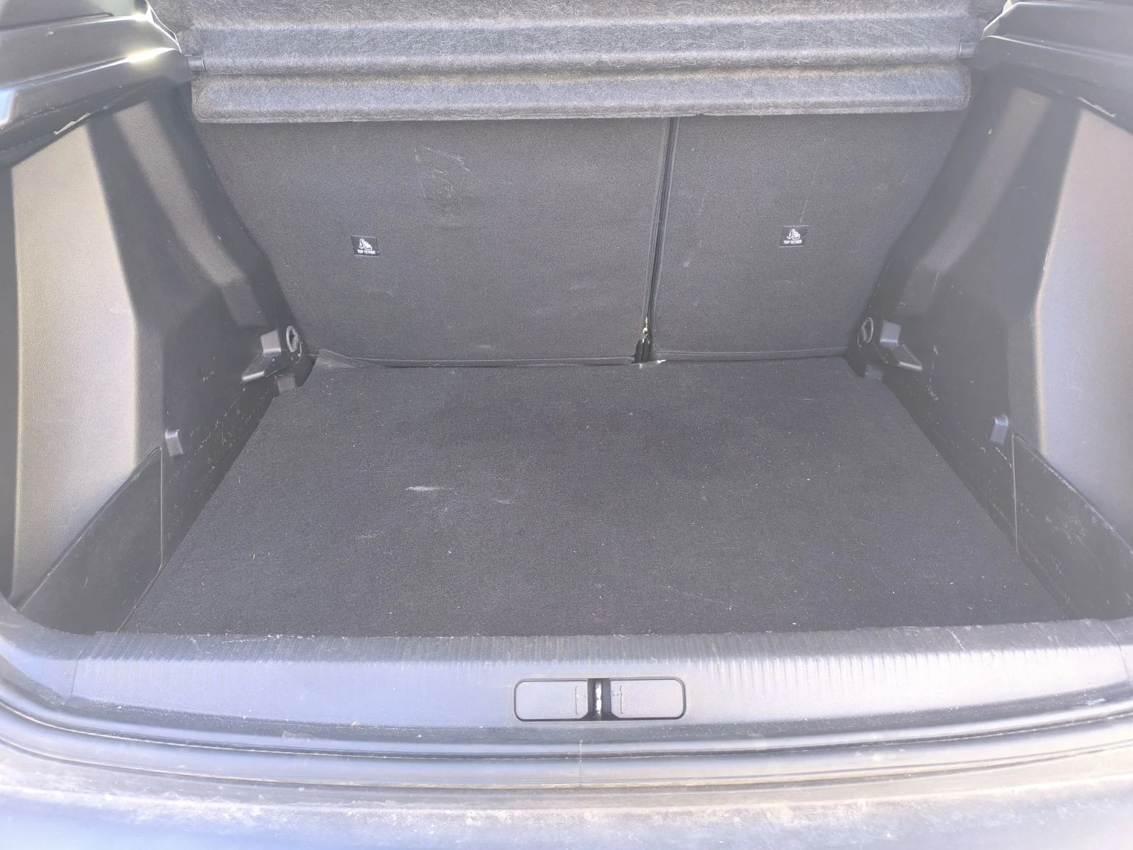 Peugeot 2008 1.5 Blue-HDi Active Business, снимка 11 - Автомобили и джипове - 53716309