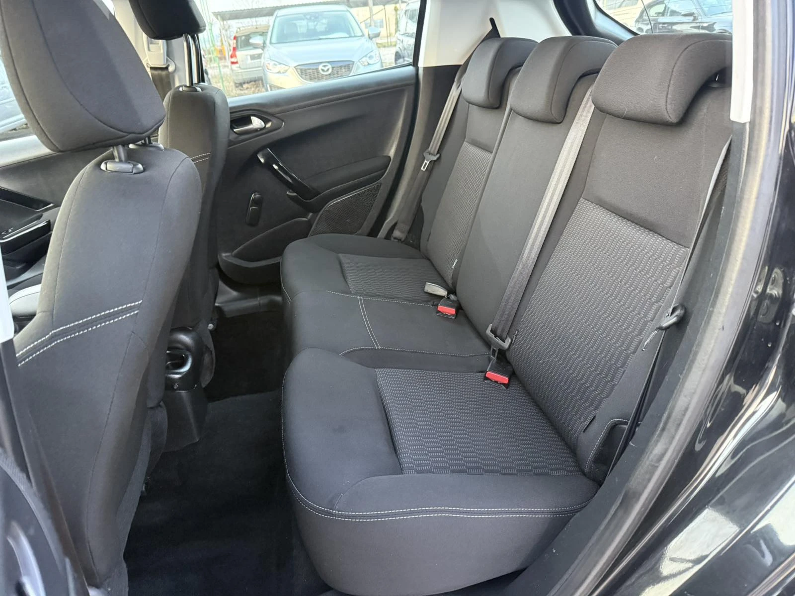 Peugeot 208 1.2i FaceLift | Mobile.bg � ����������� 15