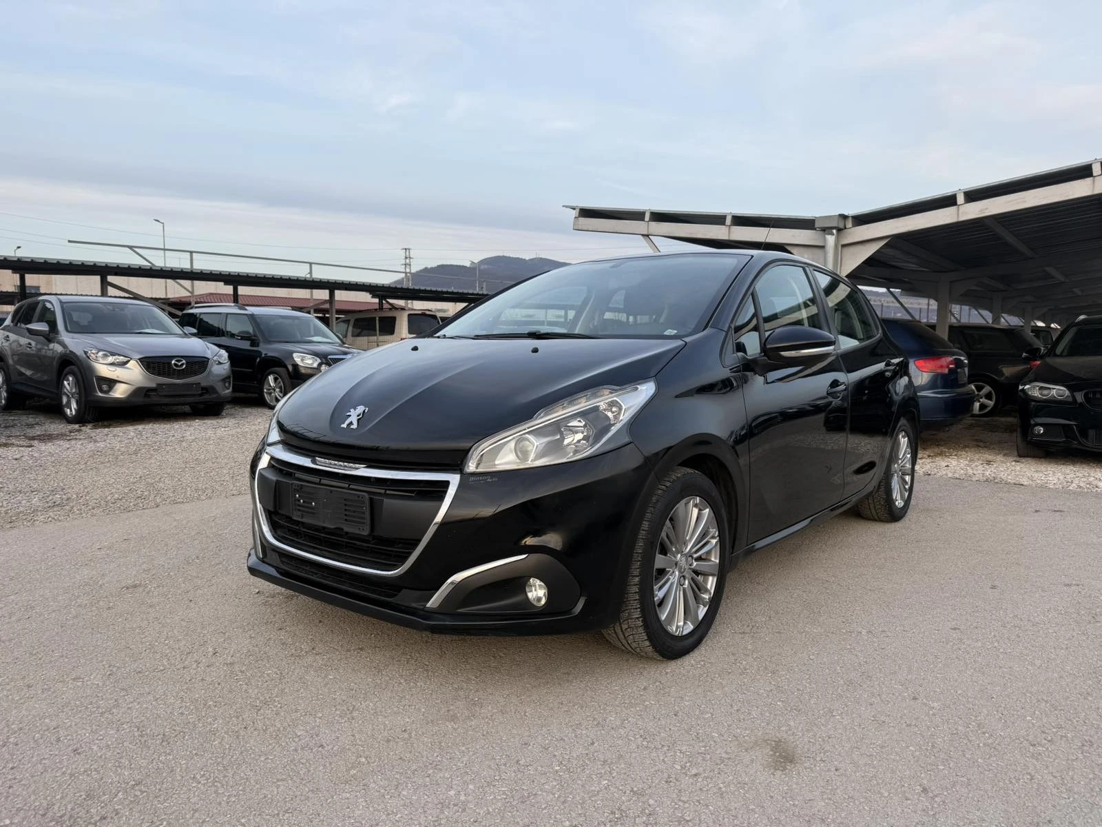Peugeot 208 1.2i FaceLift