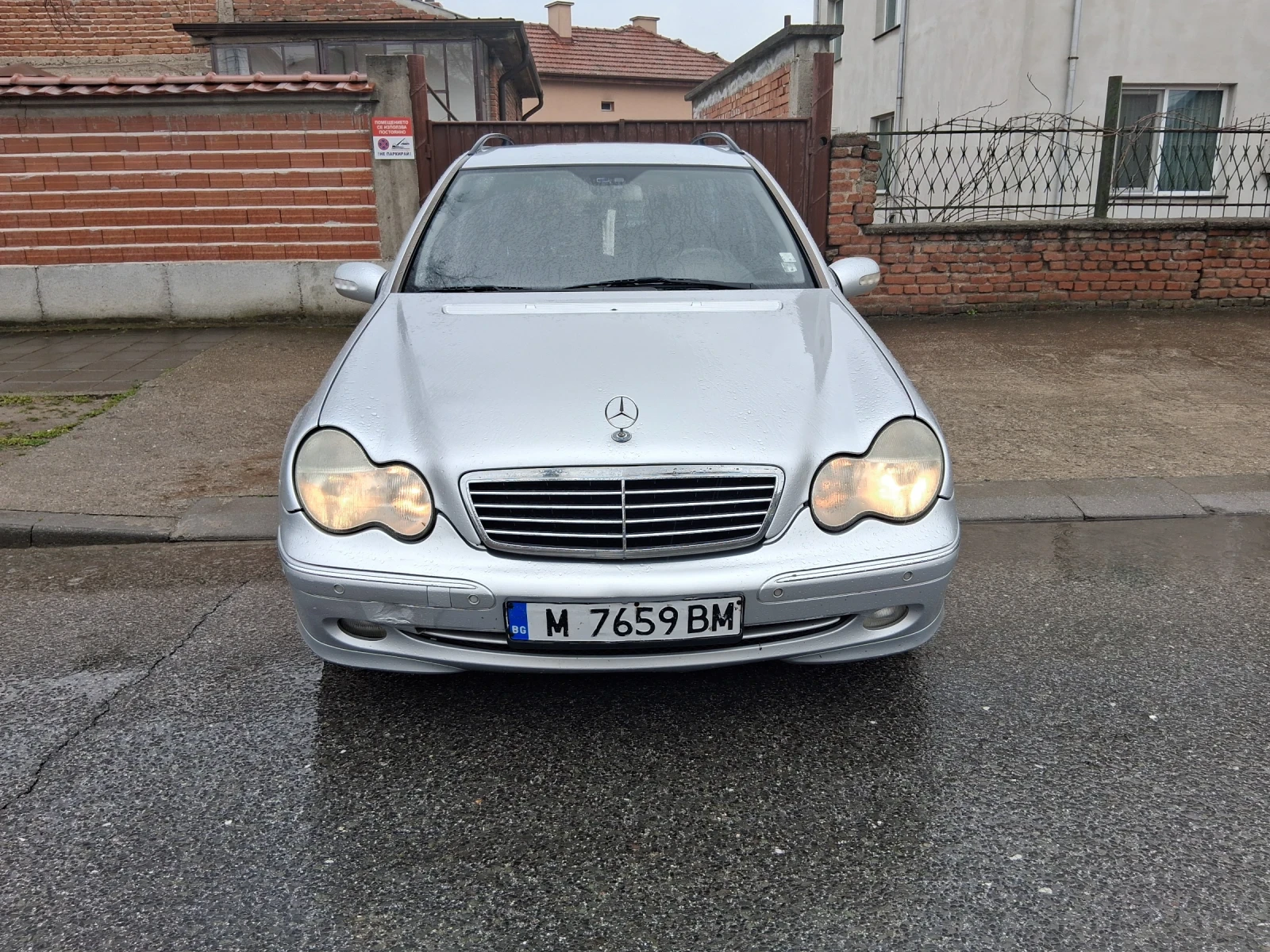 Mercedes-Benz C 240 2.6 Бензин, снимка 3 - Автомобили и джипове - 53958753