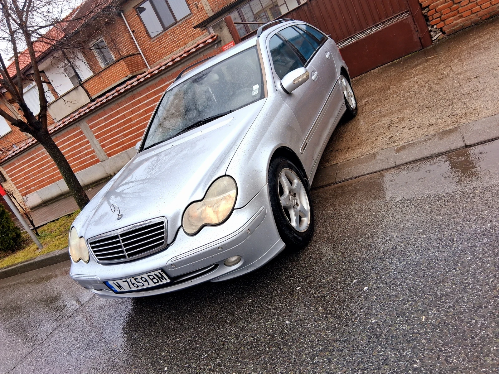 Mercedes-Benz C 240 2.6 Бензин | Auto.bg — изображение 1