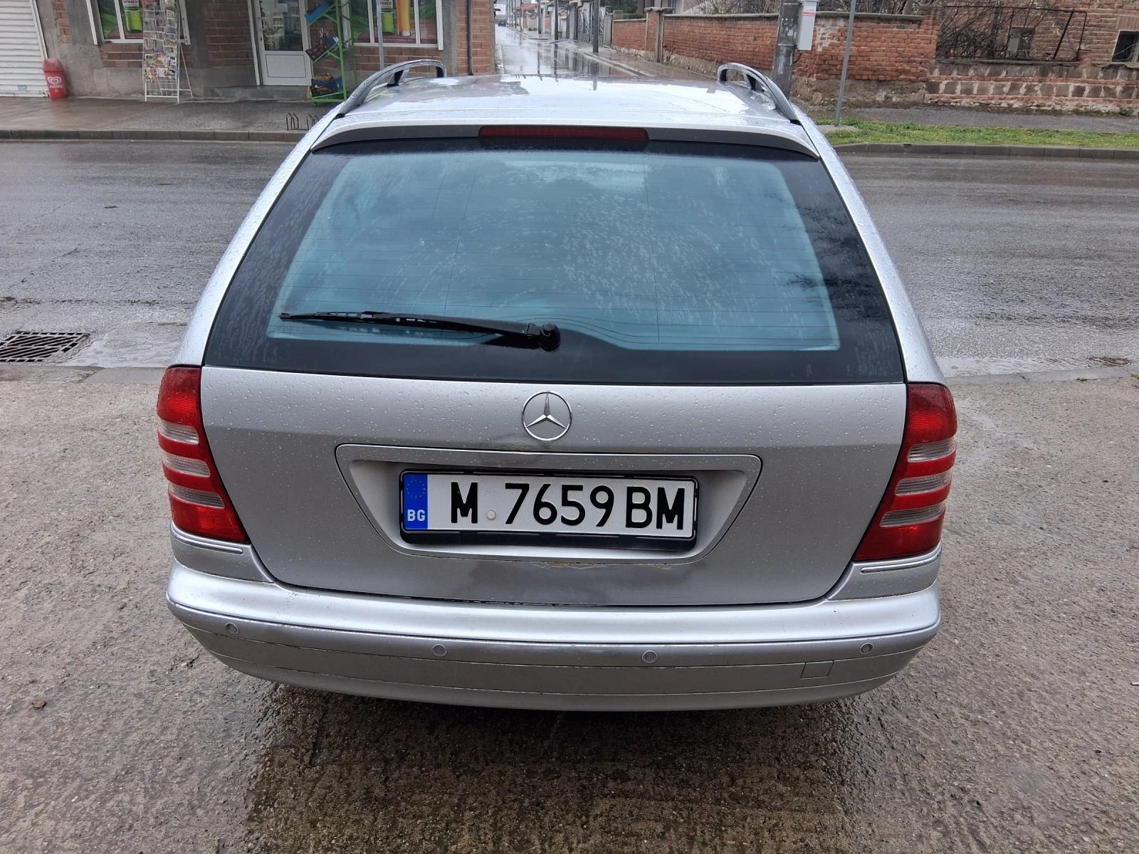 Mercedes-Benz C 240 2.6 Бензин, снимка 7 - Автомобили и джипове - 53958753