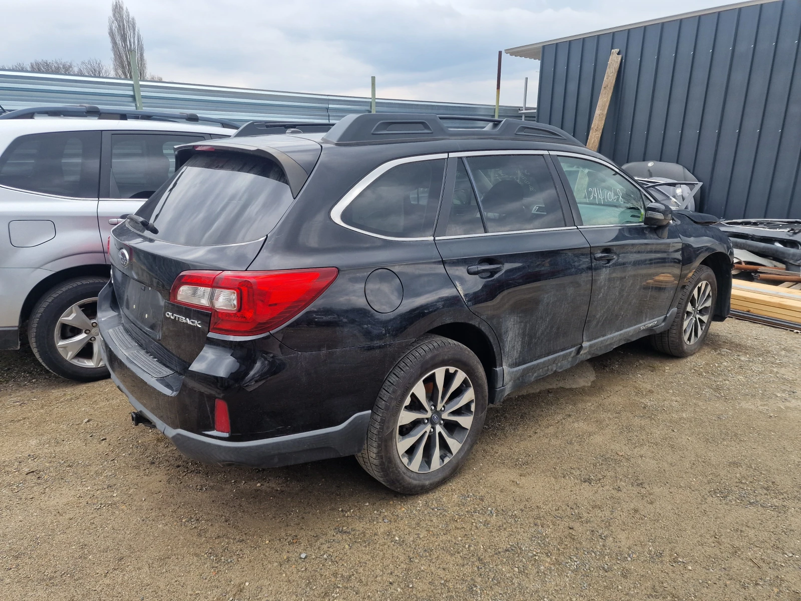 Subaru Outback 2.5i Limited, снимка 12 - Автомобили и джипове - 53959535