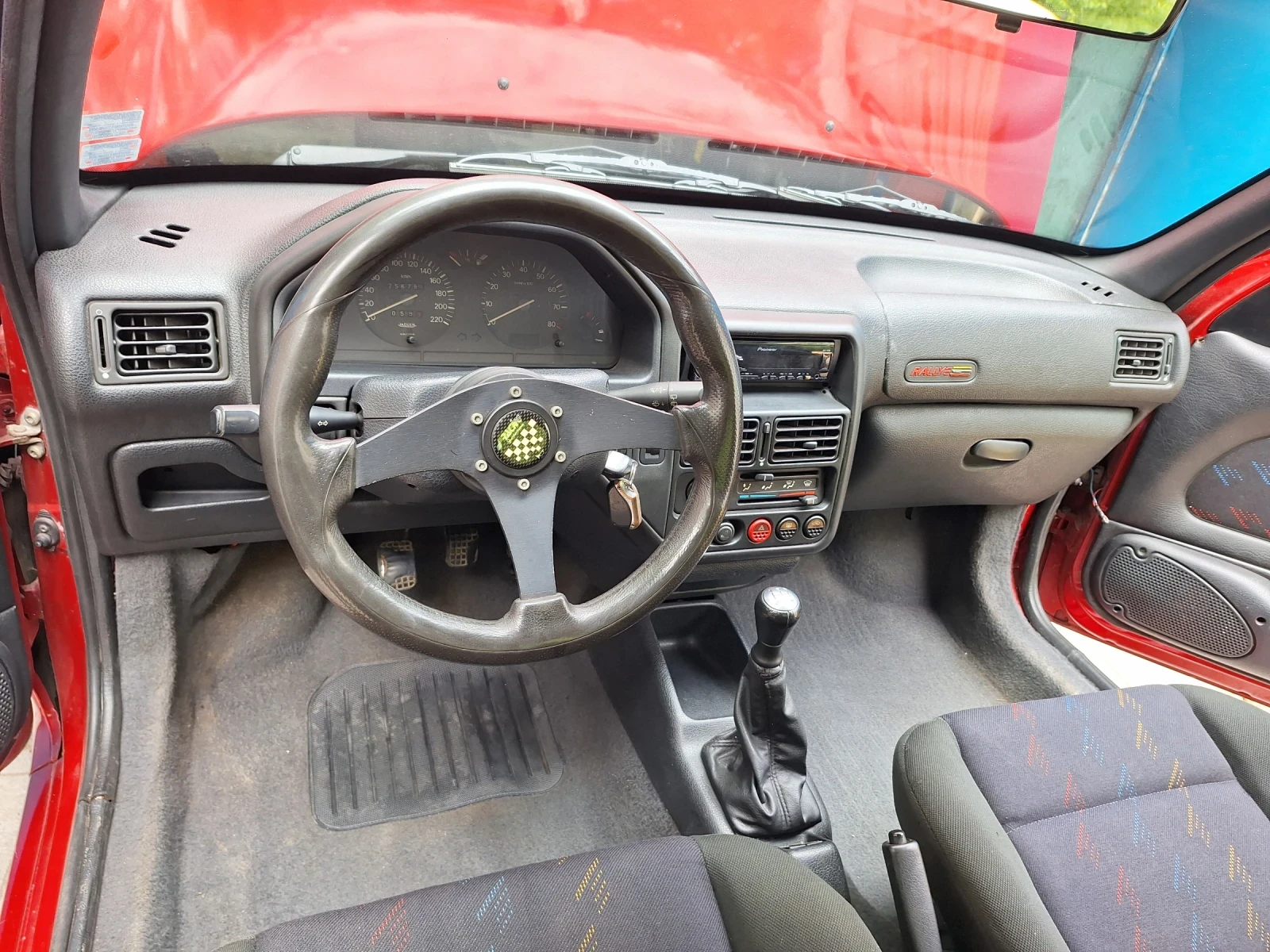 Peugeot 106 1.6 16 rallye , снимка 15 - Автомобили и джипове - 54416012