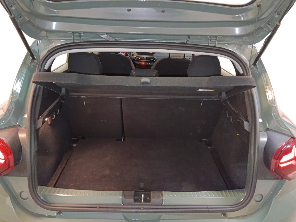 Dacia Sandero Stepway, снимка 9 - Автомобили и джипове - 54593070