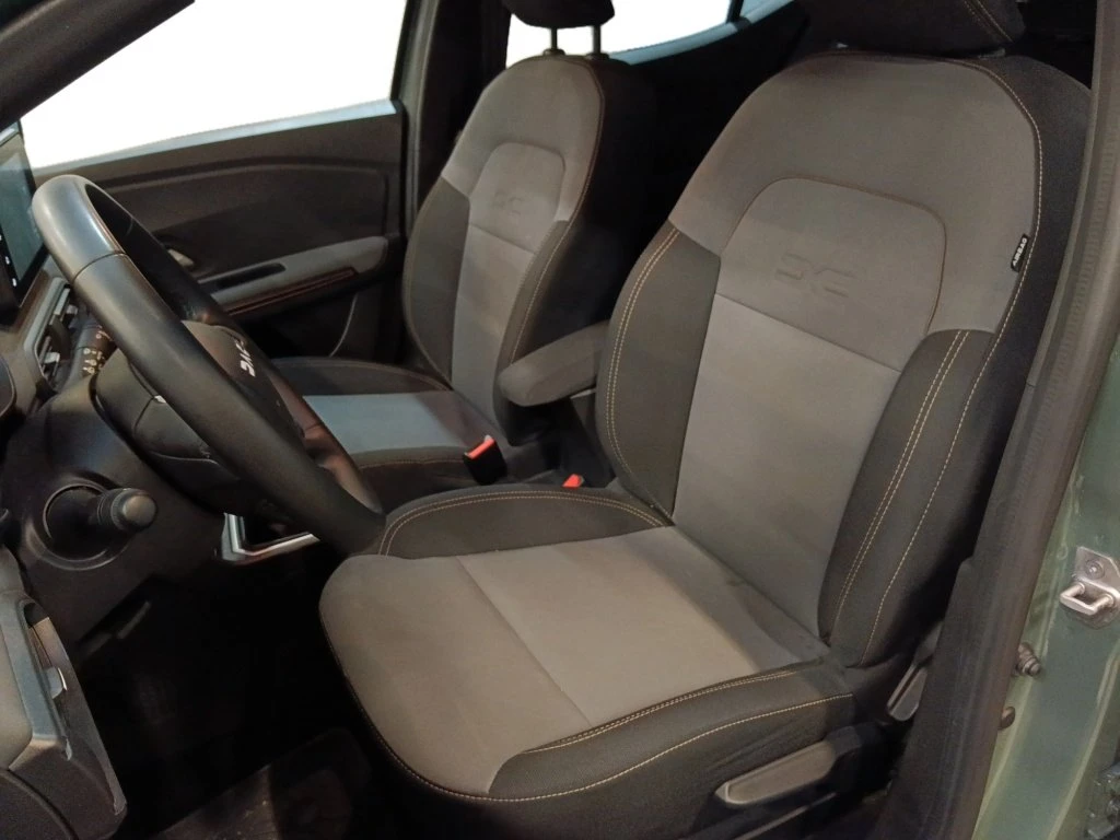 Dacia Sandero Stepway, снимка 11 - Автомобили и джипове - 54593070