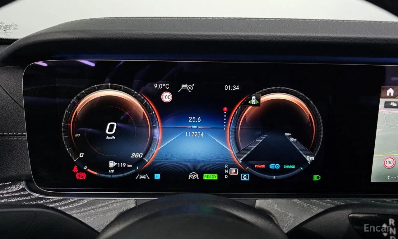 Mercedes-Benz E 350 4MATIC* AMG* BURMESTER* HEAD-UP* 360 КАМЕРИ* ПАНО, снимка 10 - Автомобили и джипове - 54599034